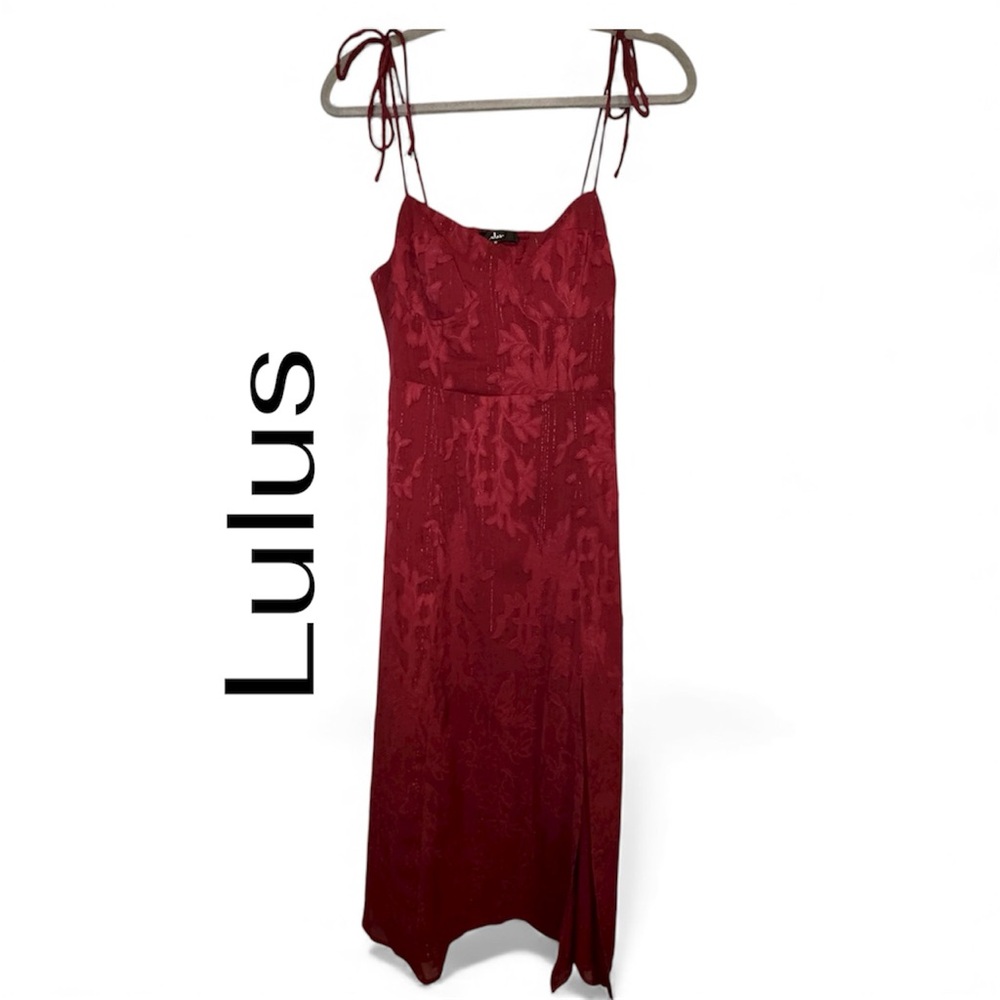 Lulus Burgundy Floral Jacquard Tie-Strap Midi Dress Metallic Smocked Back Medium